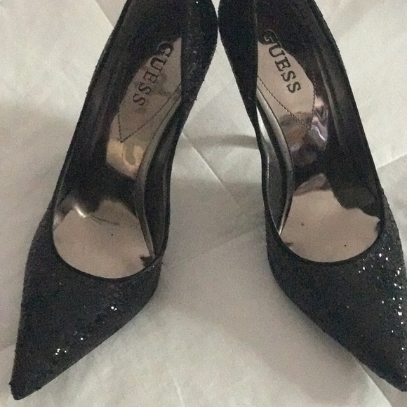 Shoes - Picture 2 of 6